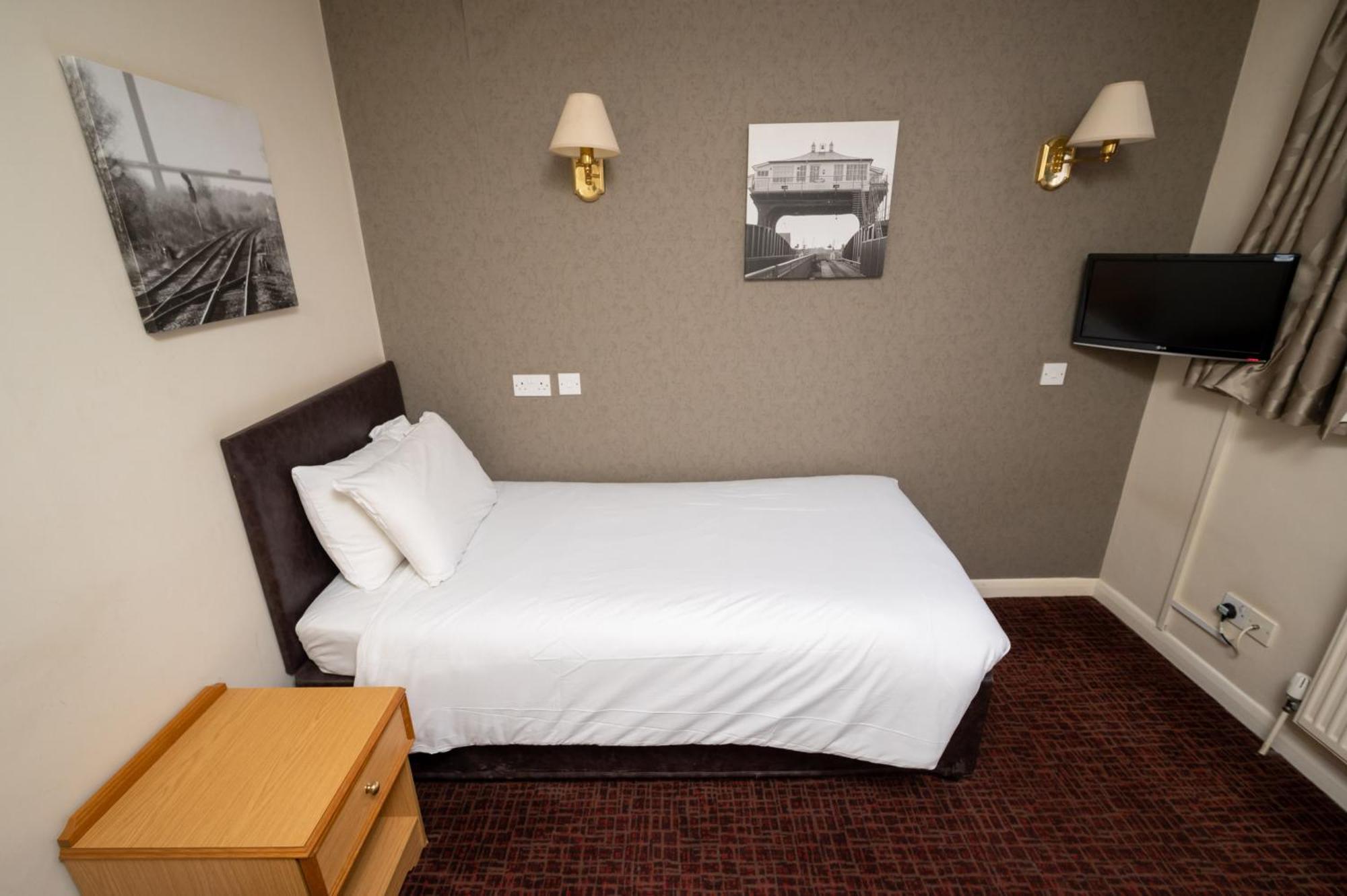Old Grey Mare Inn By Greene King Inns Kingston upon Hull ภายนอก รูปภาพ